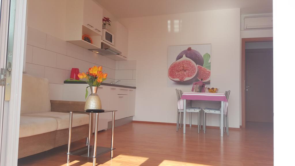 Villa Marina Omiš Екстериор снимка
